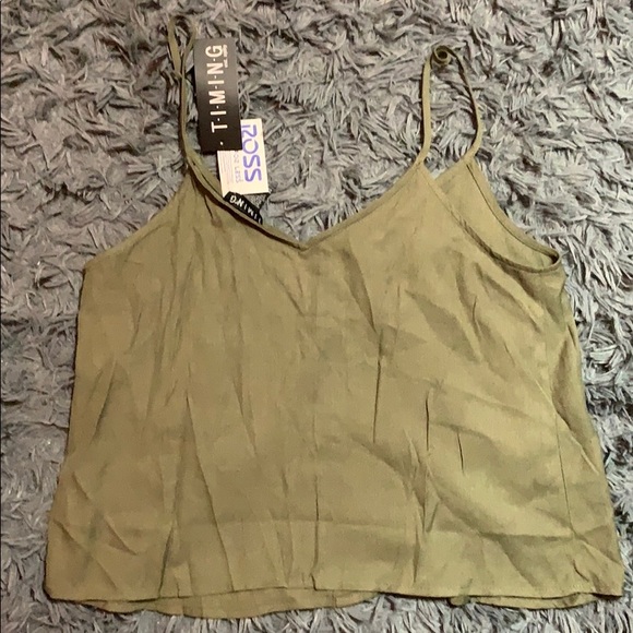Green Tank Blouse - Picture 2 of 2